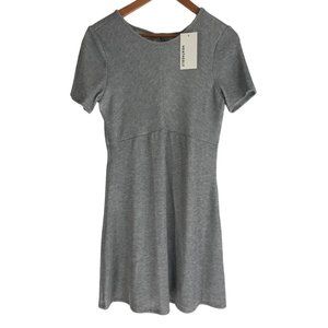 Heatherly Dress Womens Size Medium Petite MP Gray Short Sleeve Open Back Stretch